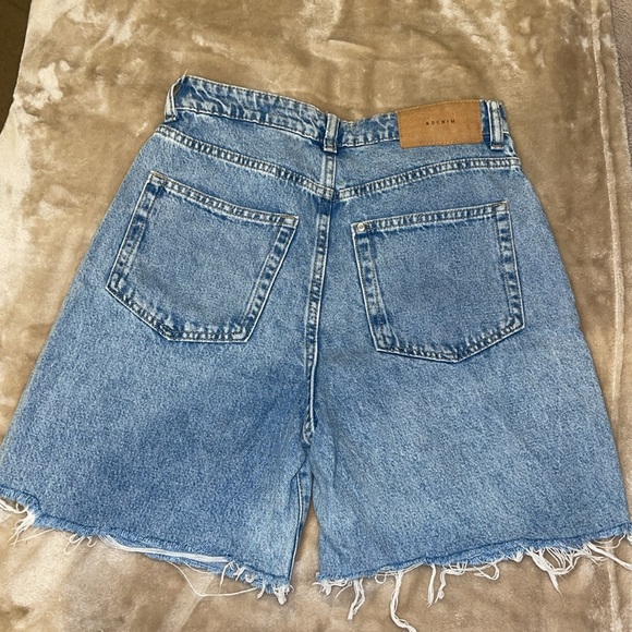 Brand H&M size 2 - Picture 2 of 2